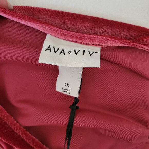 Ava & Viv Womens 1X Red Velvet Long Sleeve Dress With Rose Accent - Picture 6 of 9